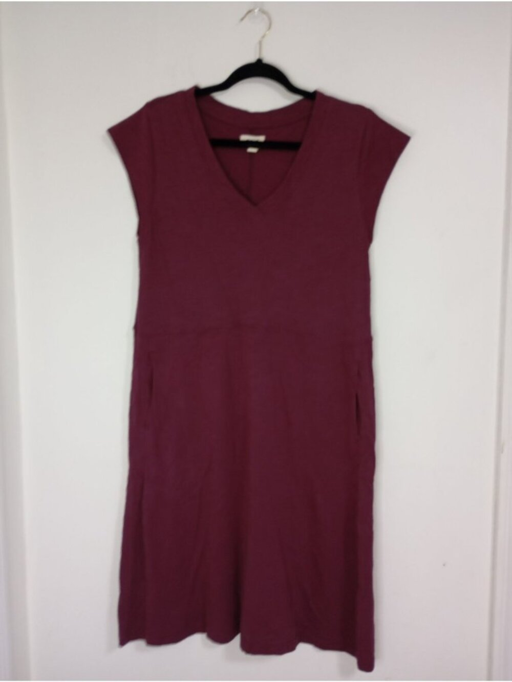 Pact Womens Organic Cotton V-Neck Burgundy Dress With Pockets Size M